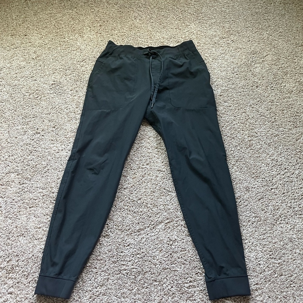 LULULEMON JOGGER